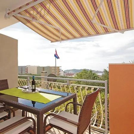 1 Bedroom Awesome In Apartment